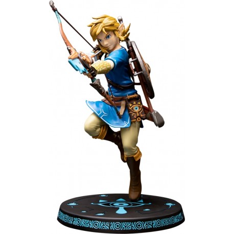 FIRST 4 FIGURE -  THE LEGEND OF ZELDA BREATH OF THE WILD - LINK PVC