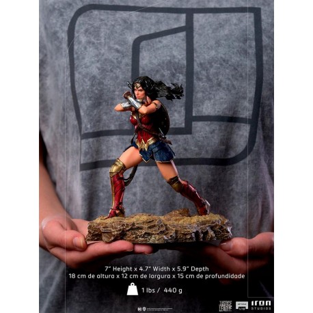 IRON STUDIOS - JUSTICE LEAGUE - WONDER WOMAN ART SCALE 1/10